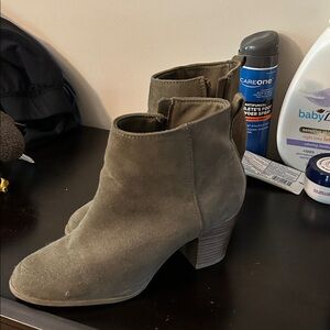 Old Navy Khaki Ankle Boots